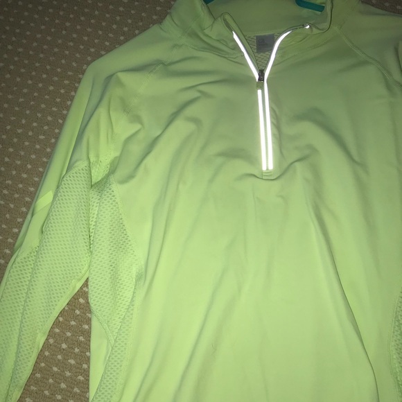 Gap workout pullover - Picture 2 of 2